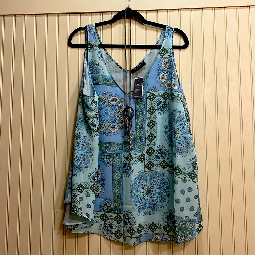 Lane Bryant Women’s size 18 Swing Top
